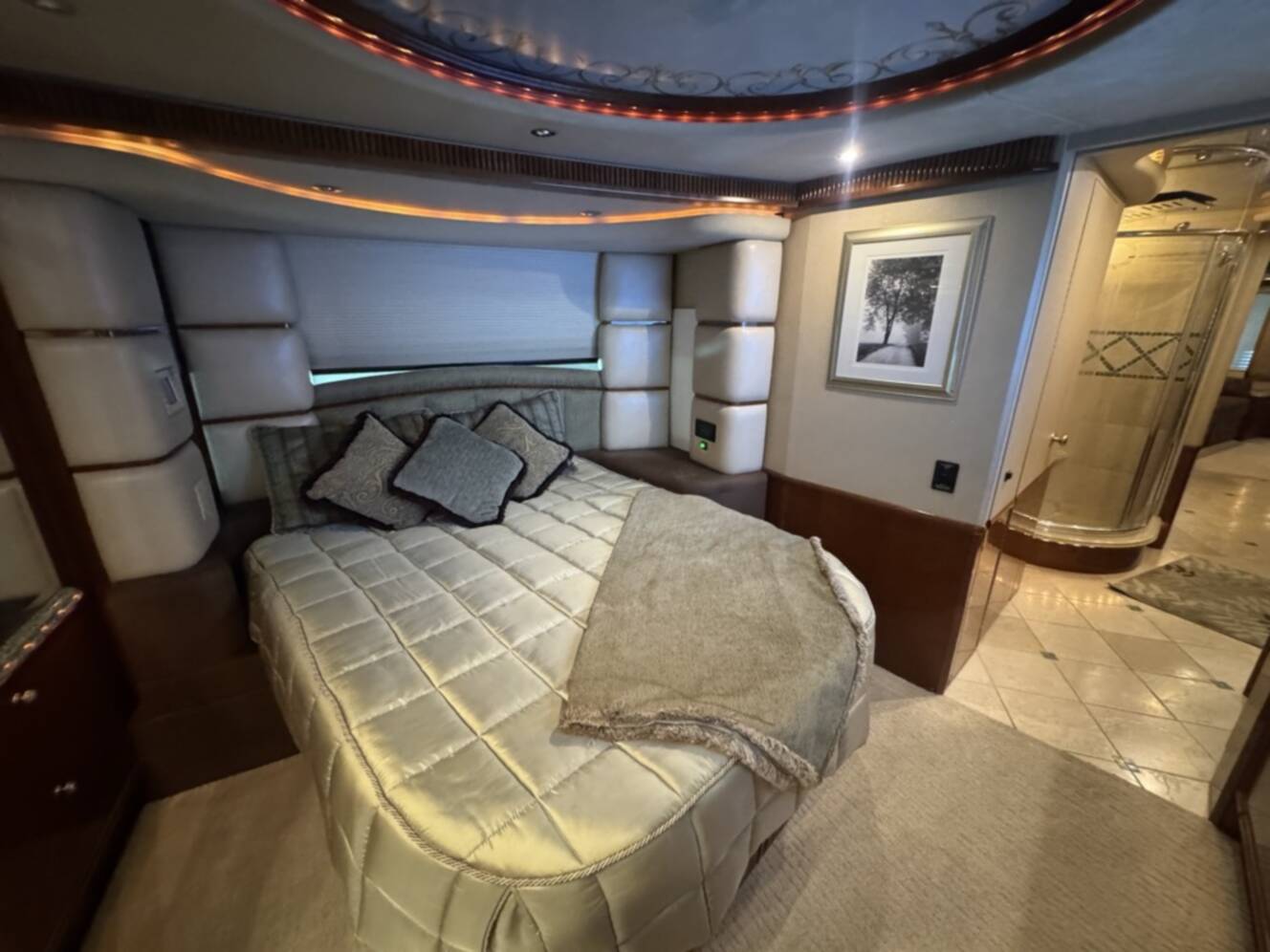 A photo of this 2005 Prevost LIBERTY ELEGANT LADY H 3 45 DOUBLE SLIDE