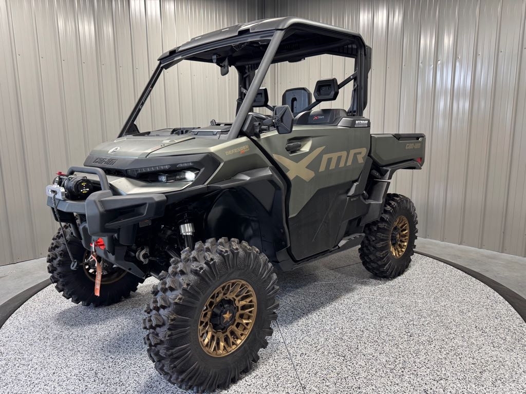 2026 Can-Am DEFENDER X MR HD11 with Half Doors * ONLY 55 Miles * X MR WITH HALF DOORS HD11 in jonestown PA