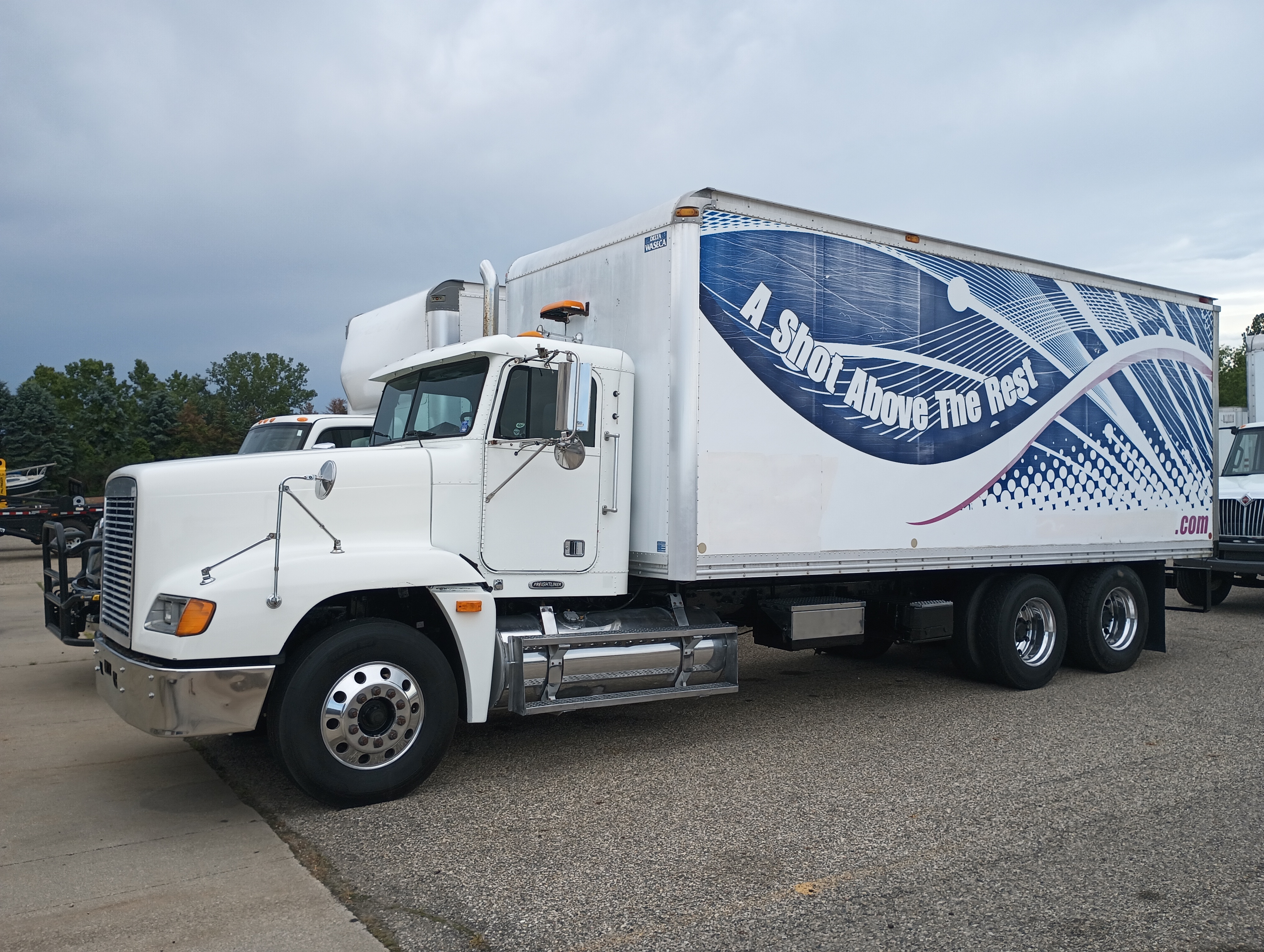 1997 FREIGHTLINER FLD120 in Zeeland, MI