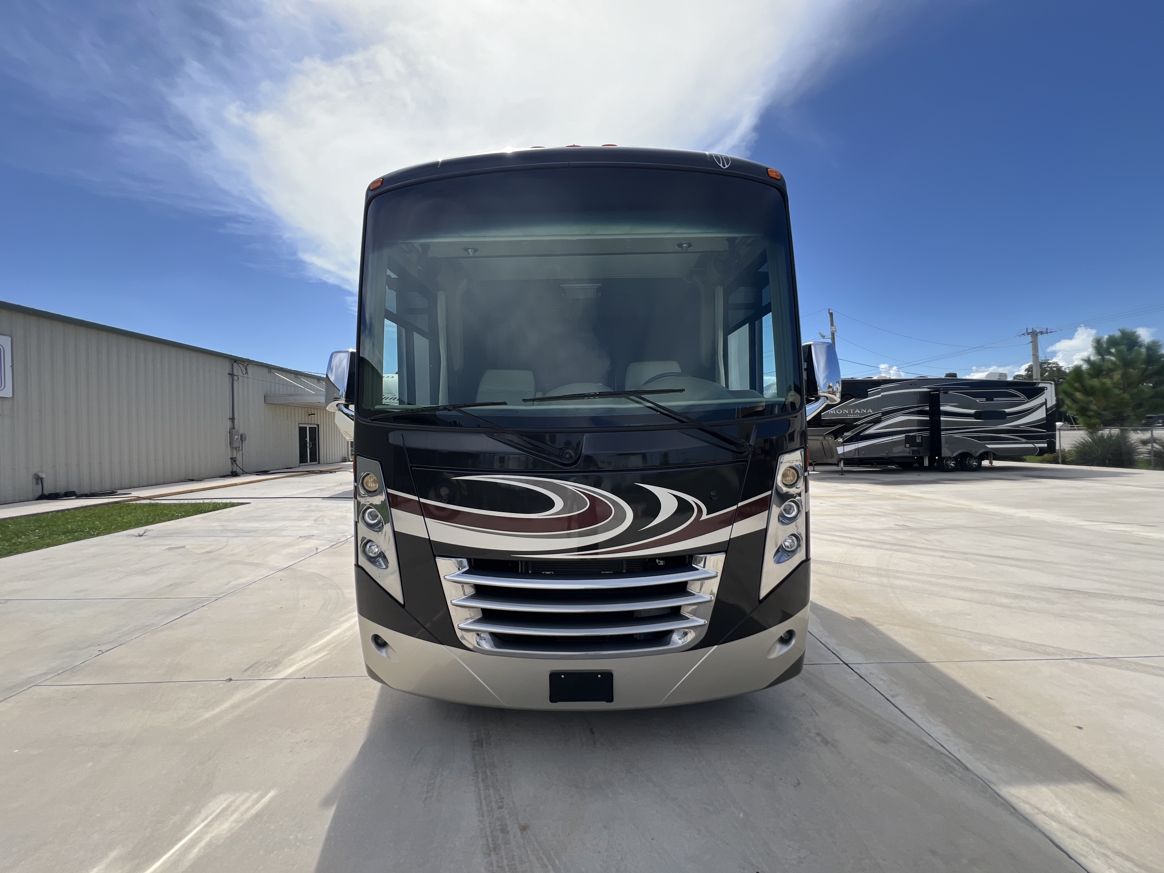 2015 Thor Motor Coach CHALLENGER 37KT in lakeland FL
