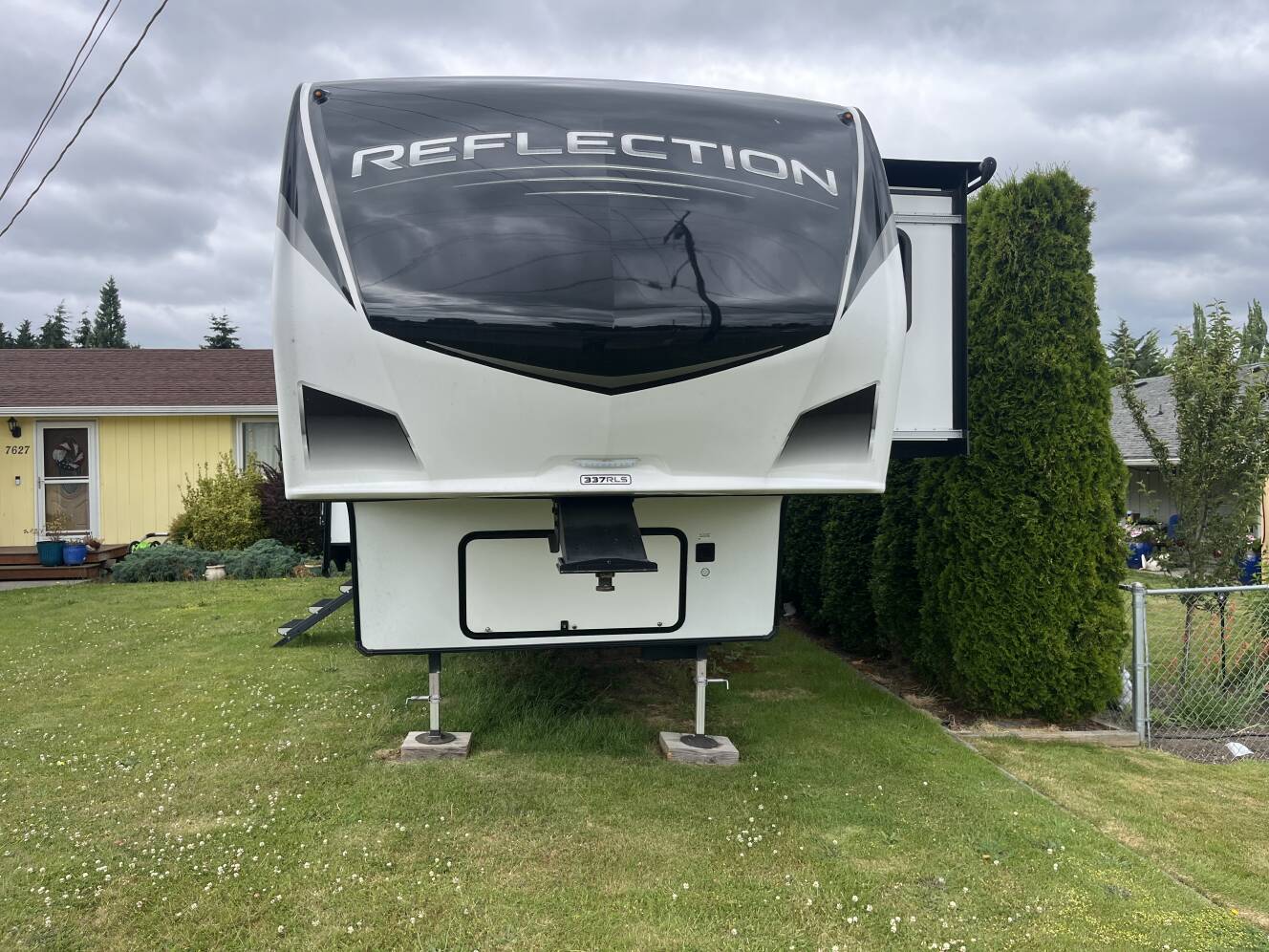 A photo of this 2022 Grand Design REFLECTION 337RLS