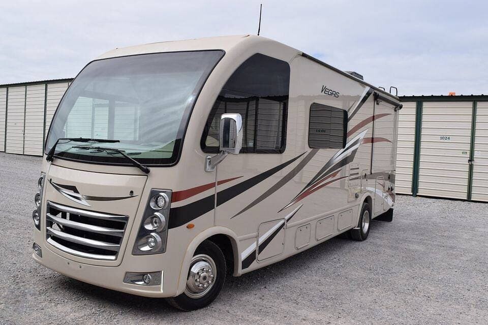 2018 Thor Motor Coach VEGAS 25.3 RV