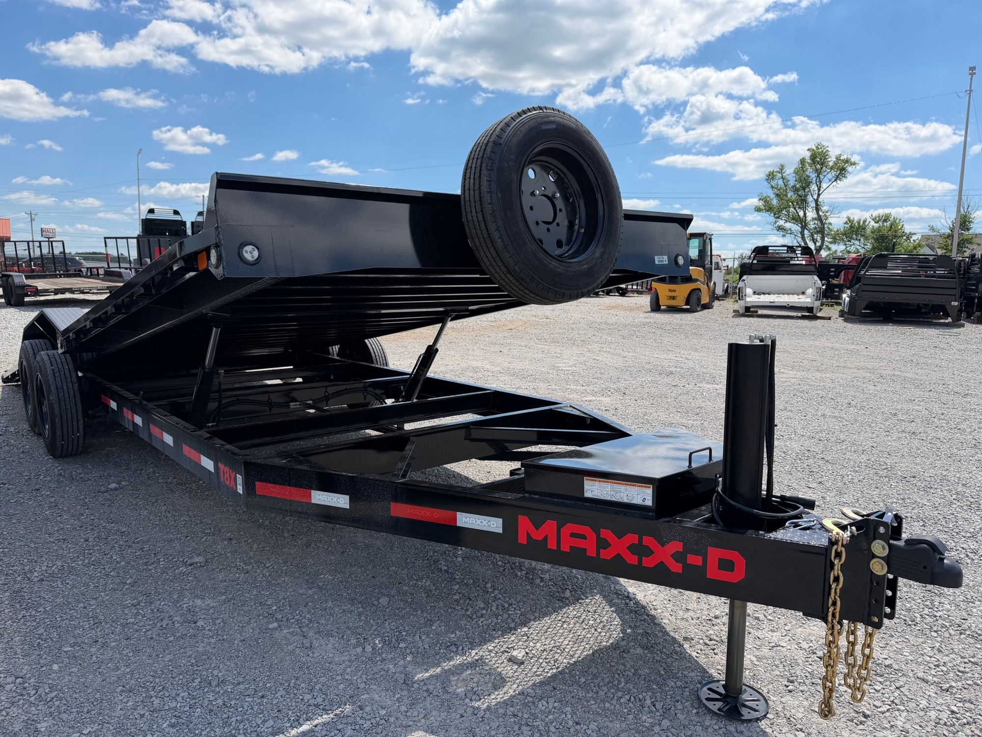 2027 MAXXD T8B10224 in Winchester, TN