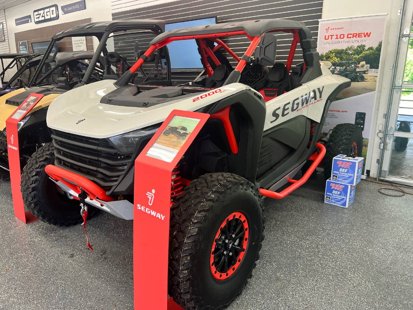 A photo of this 2026 Segway Powersports Super Villain SX20T