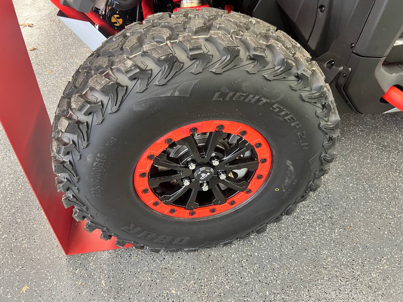 A photo of this 2026 Segway Powersports Super Villain SX20T