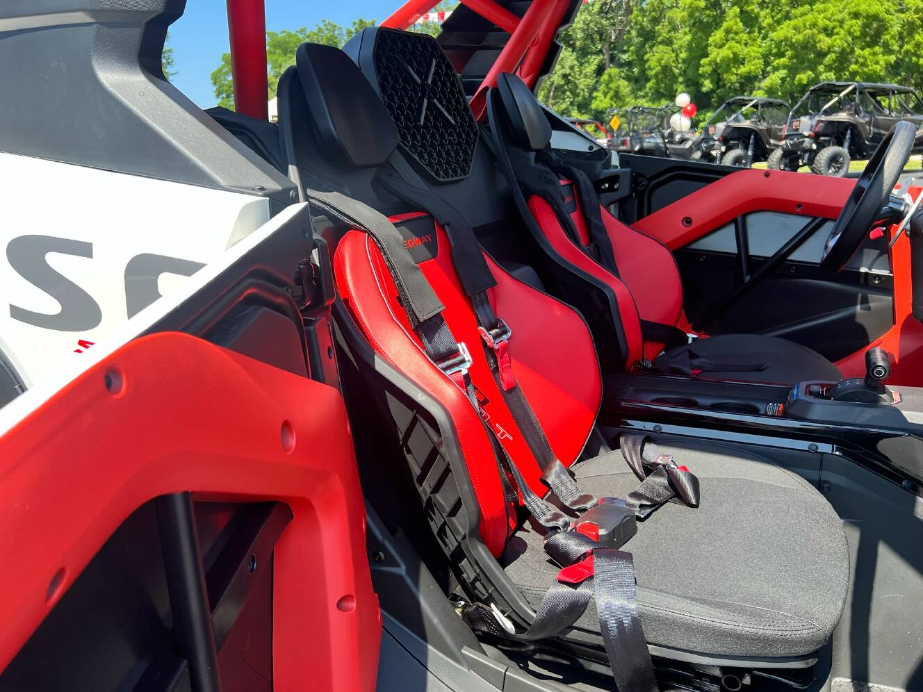 A photo of this 2026 Segway Powersports Super Villain SX20T
