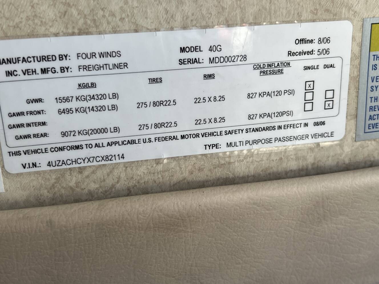 A photo of this 2007 Thor Motor Coach FOUR WINDS MANDALAY 40G