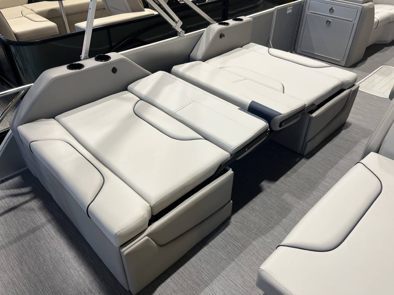 A photo of this 2026 Sweetwater 2286 DT