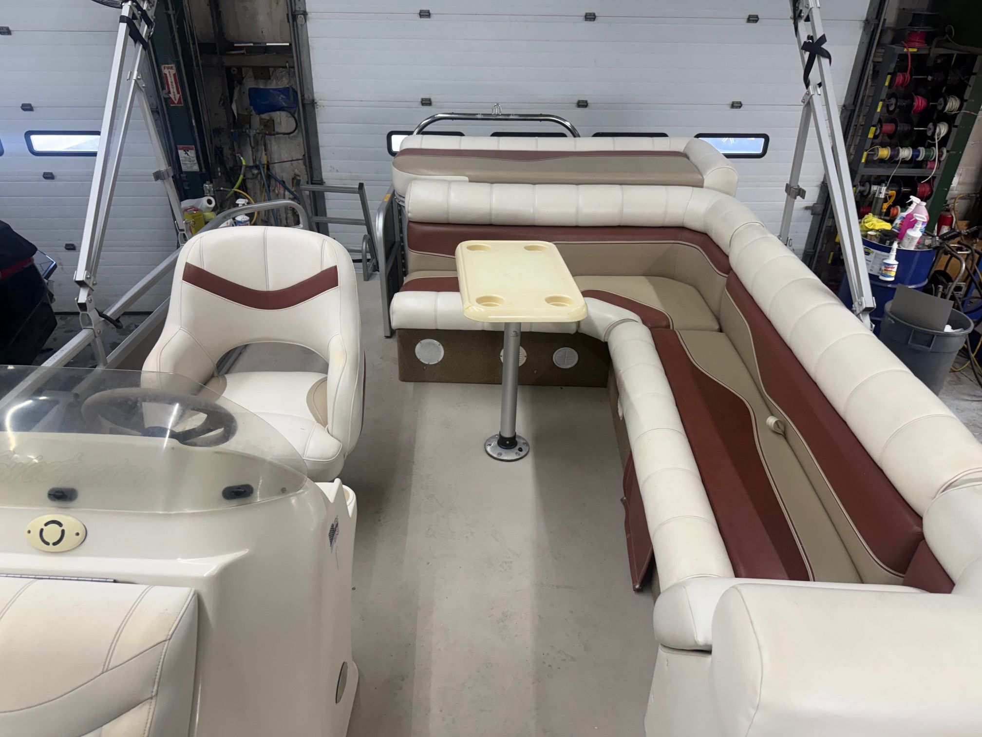 2004 Sweetwater 2019 RE in brookfield CT