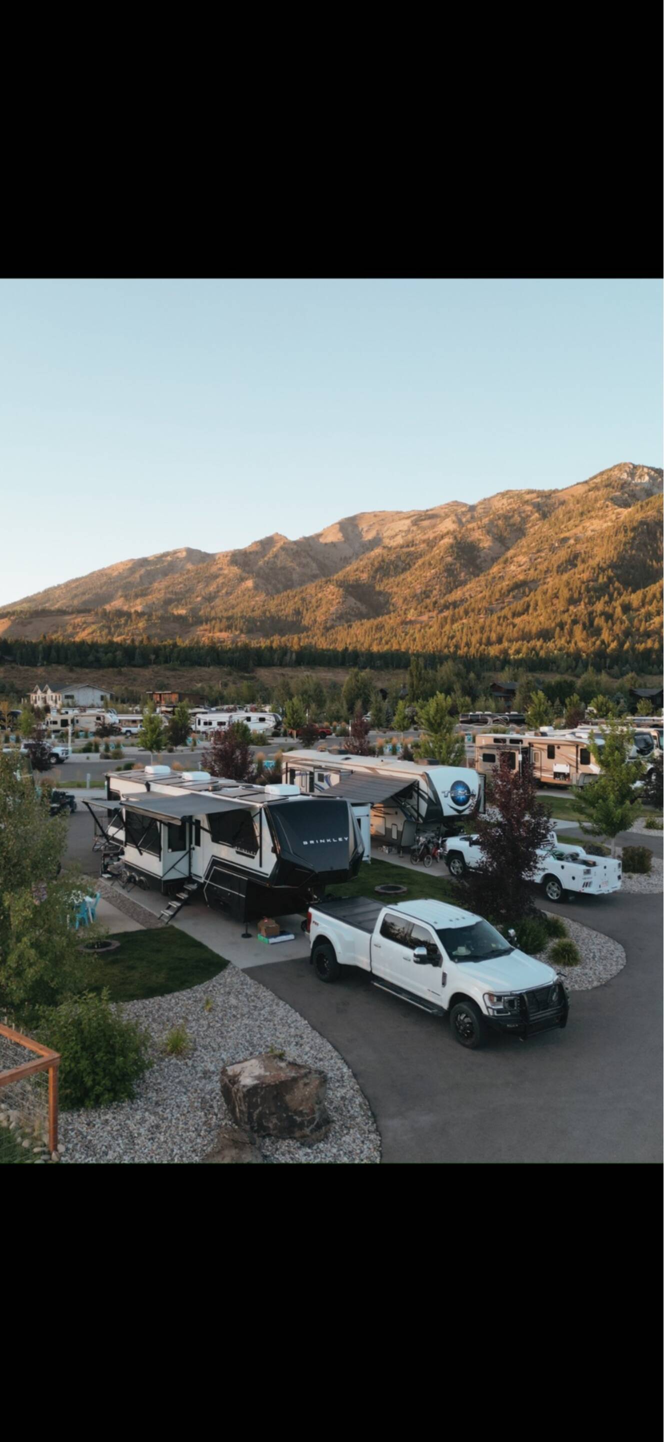 A photo of this 2025 Brinkley MODEL G 4100