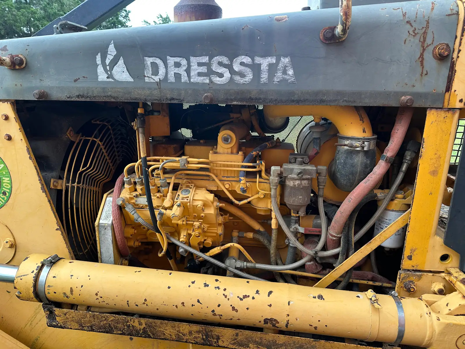 2001 DRESSTA TD8H in Perryville, MT