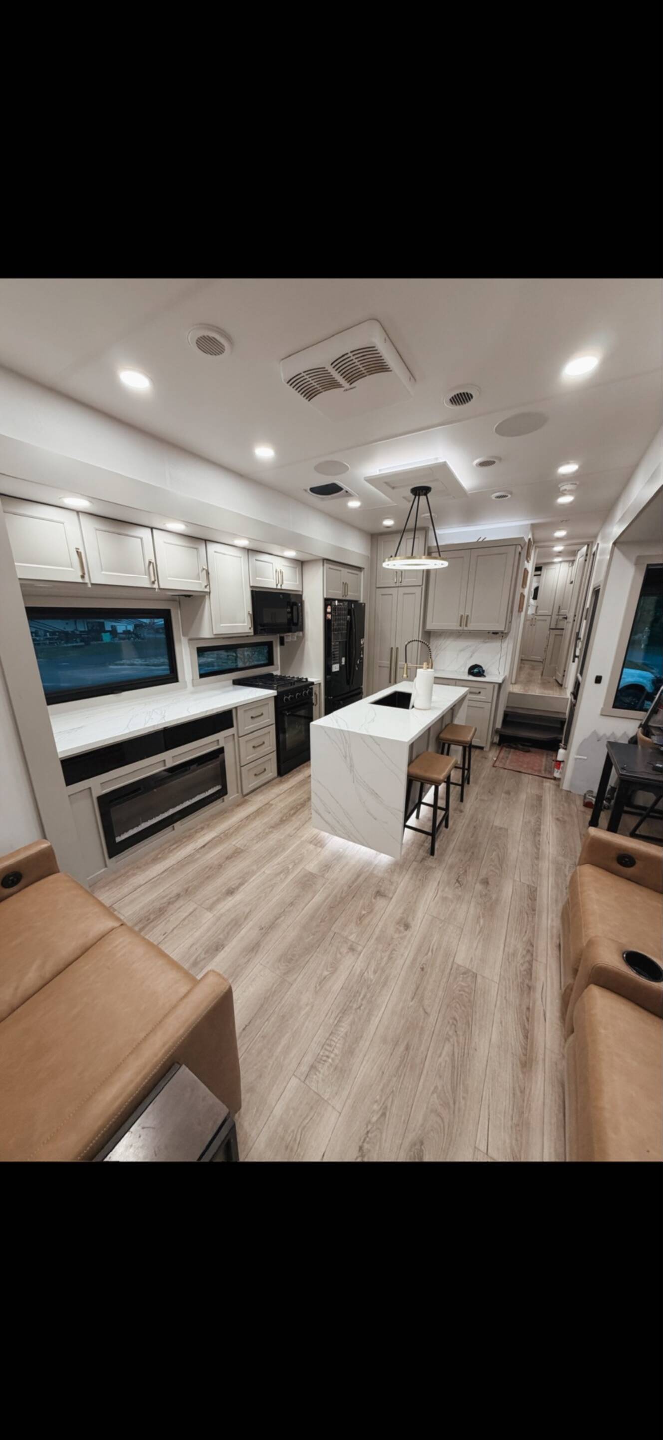 A photo of this 2025 Brinkley MODEL G 4100