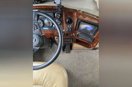 1999 Fleetwood DISCOVERY 37V in vincentown NJ