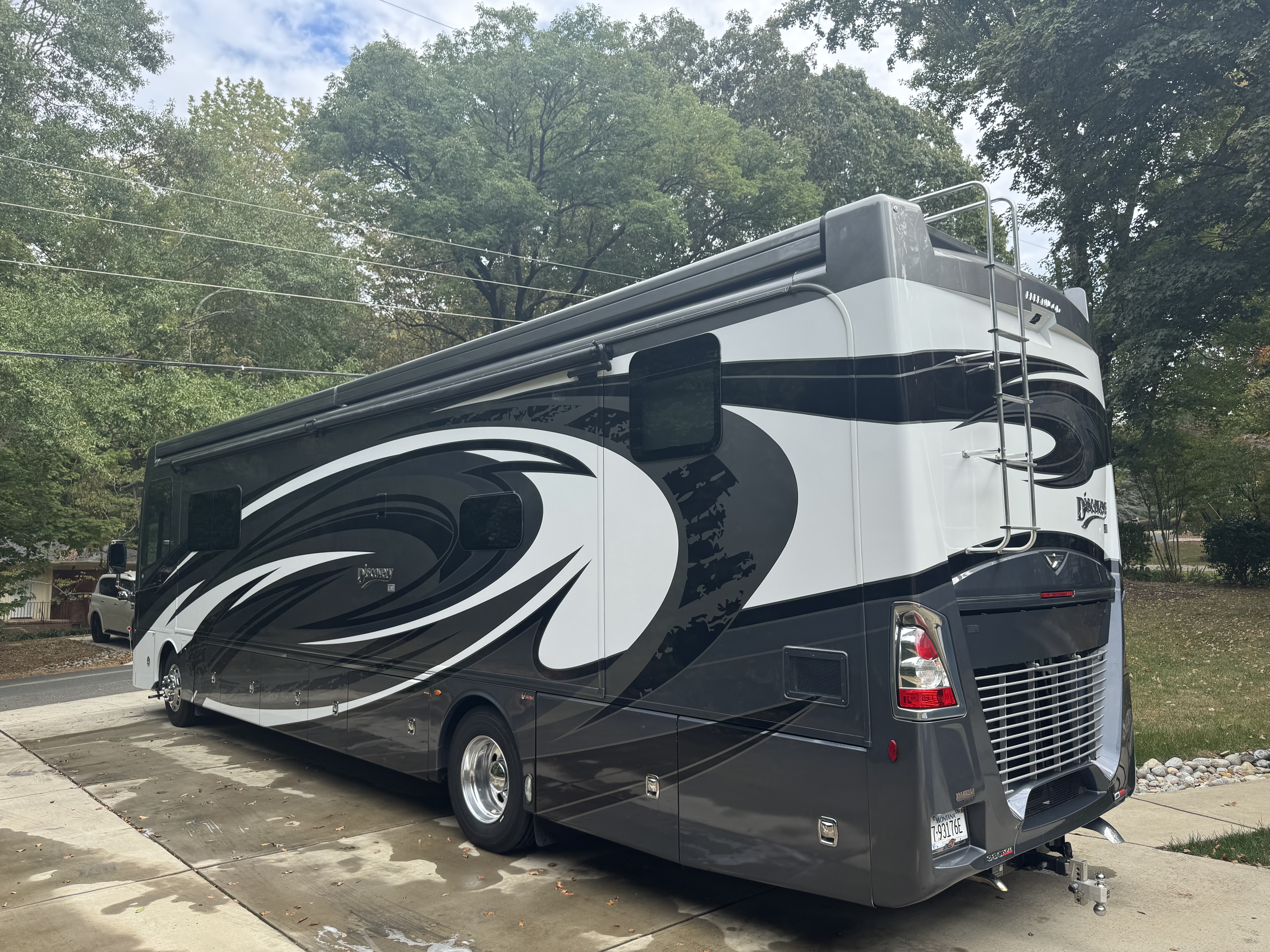 2020 Fleetwood DISCOVERY LXE 40D in charlotte NC