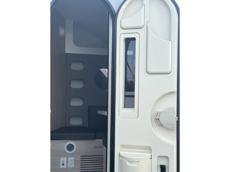 2027 NUCAMP T@B 400 BLACK CANYON