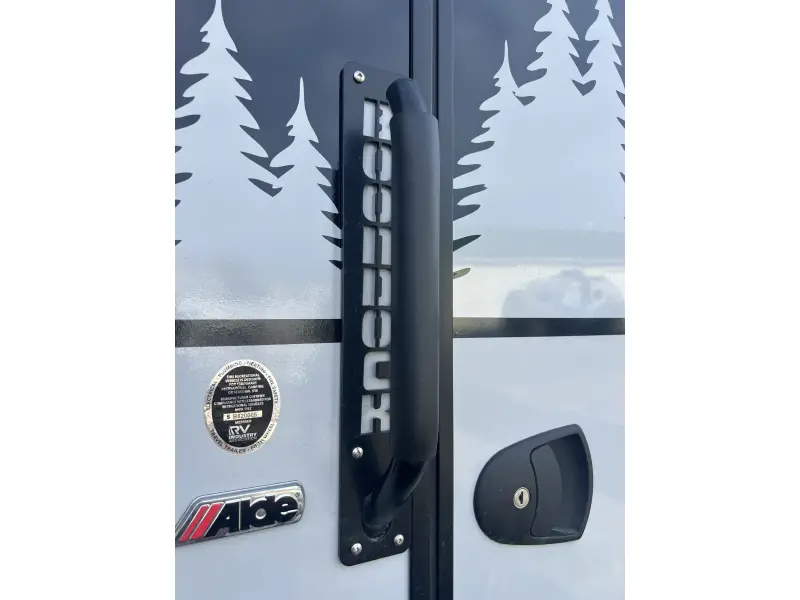 2027 NUCAMP T@B 400 BLACK CANYON