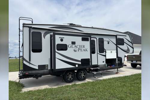 2015 Outdoors Rv Manufacturing GLACIER PEAK F26CIS in elizabeth city NC