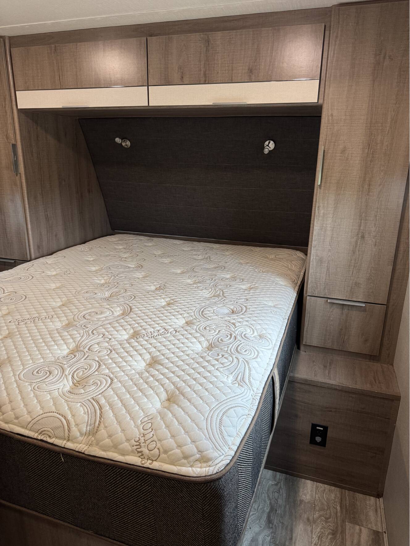 A photo of this 2020 Grand Design IMAGINE XLS 22RBE