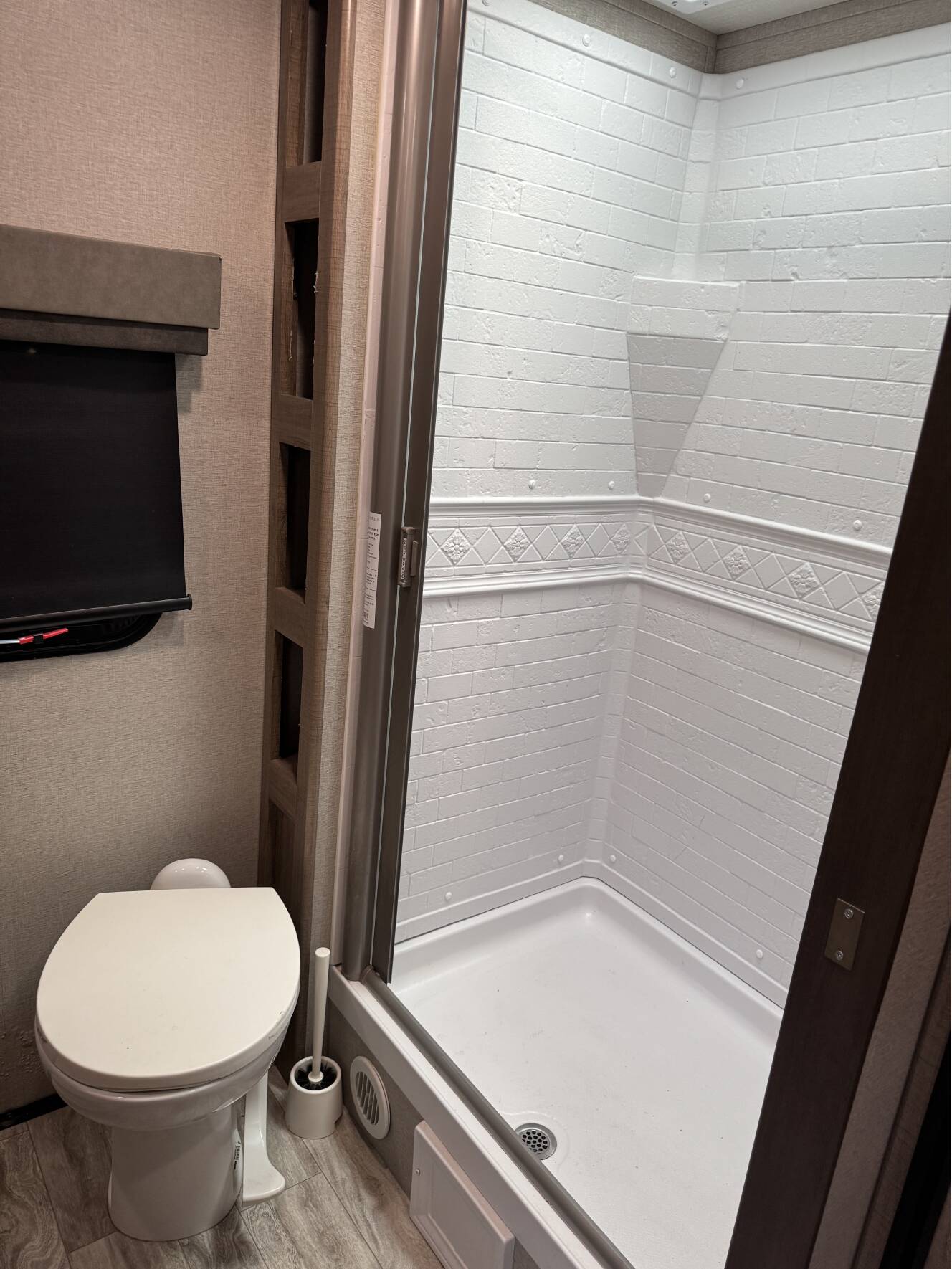 A photo of this 2020 Grand Design IMAGINE XLS 22RBE