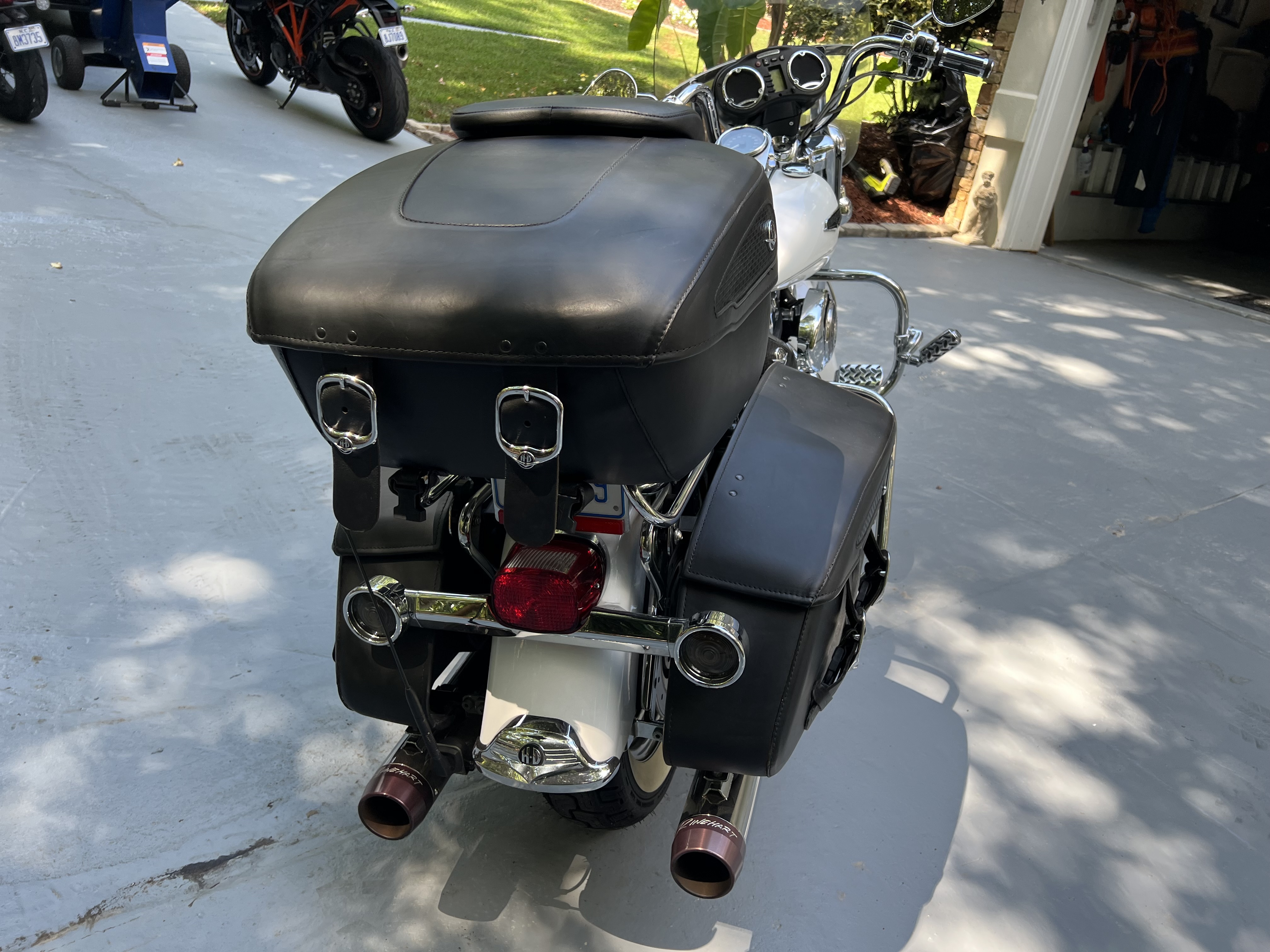 2004 Harley-Davidson ROAD KING CLASSIC motorcycle