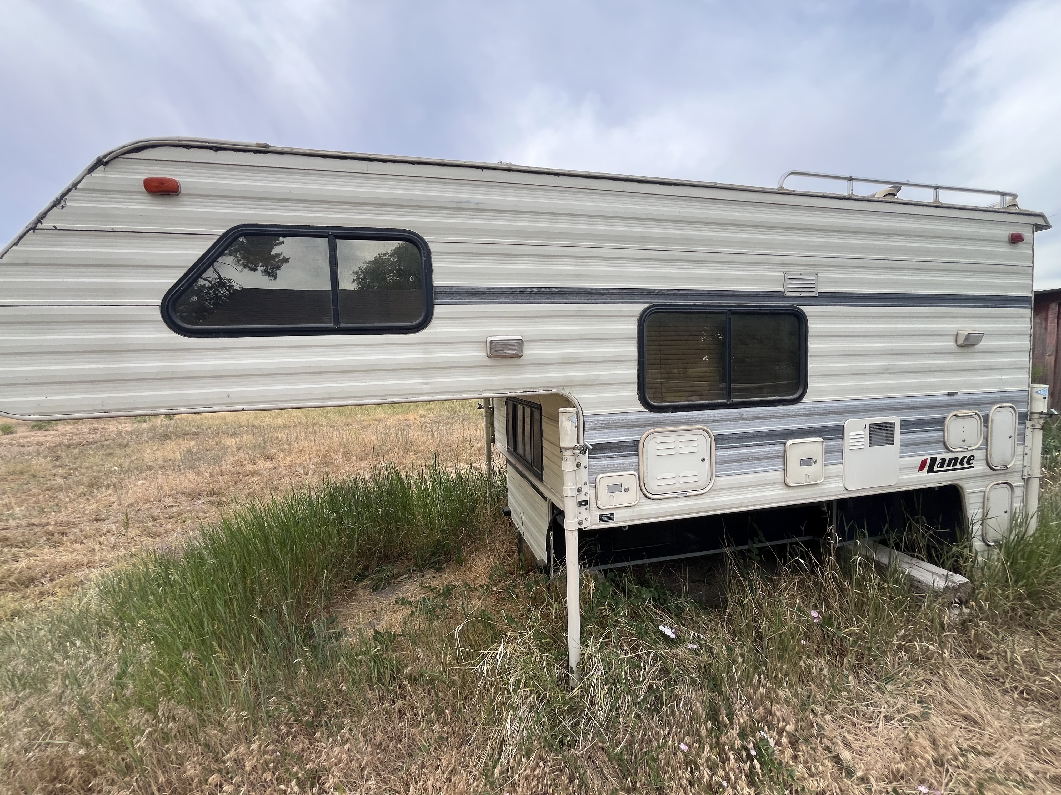 1993 Lance 480 RV