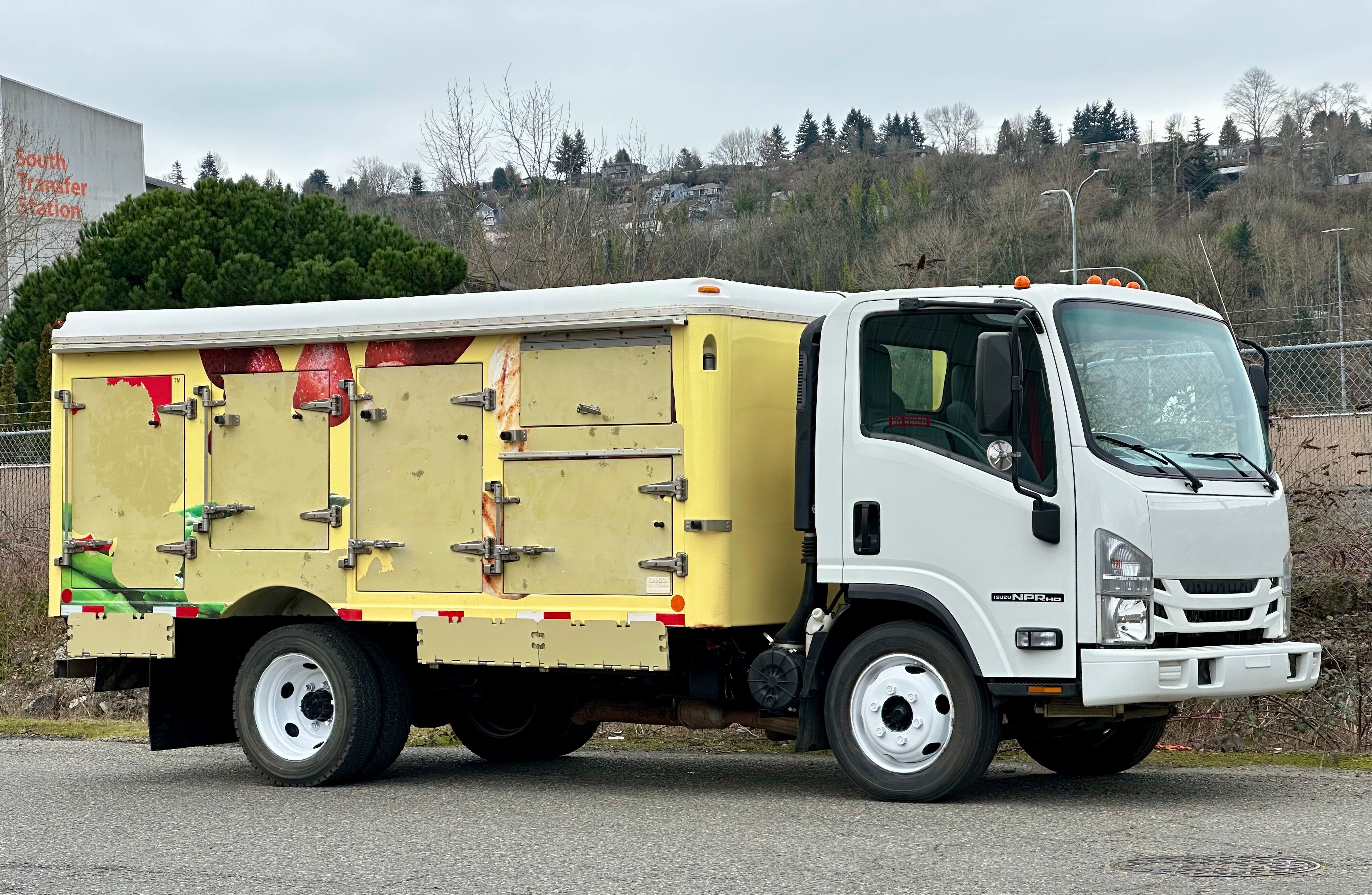 2017 ISUZU * Reefer ~ Truck Refrigerated in Seattle, WA