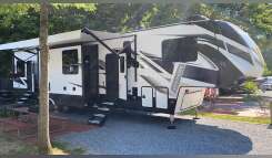 2021 Dutchmen VOLTAGE 4195 RV