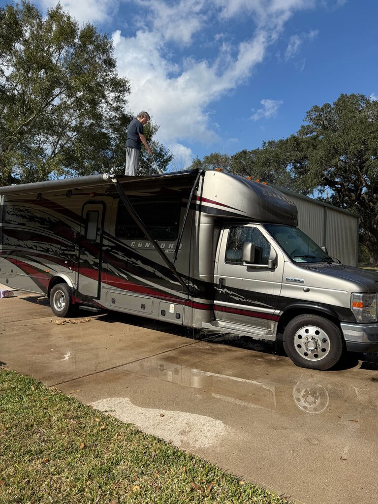 2013 Coachmen Concord 300TS in richmond TX