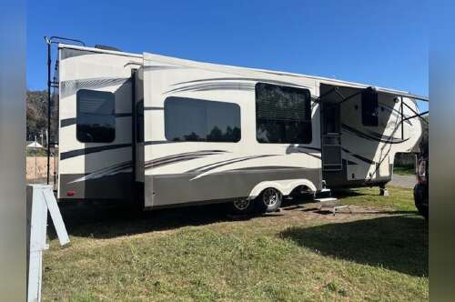 2015 Grand Design Solitude 369RL in pismo beach CA
