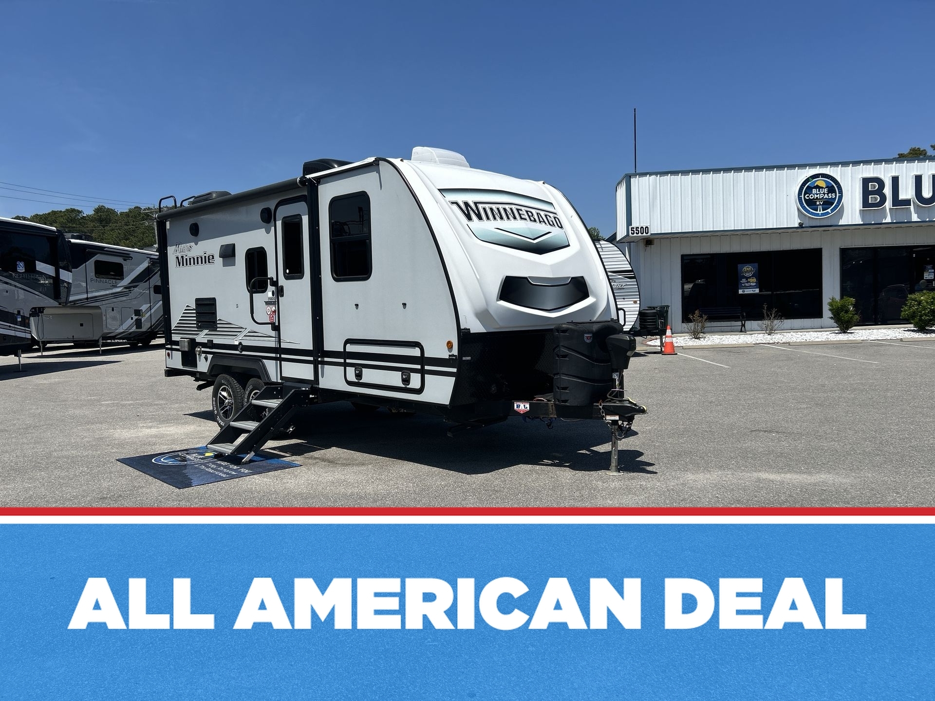2020 Winnebago Micro Minnie 2108DS RV