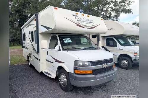 2015 Coachmen Freelander 22QB in summerfield FL