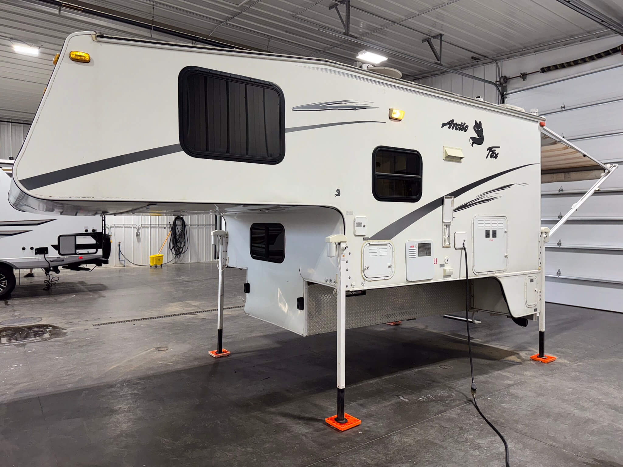 2004 Northwood Mfg Arctic Fox 990 in evansville WY