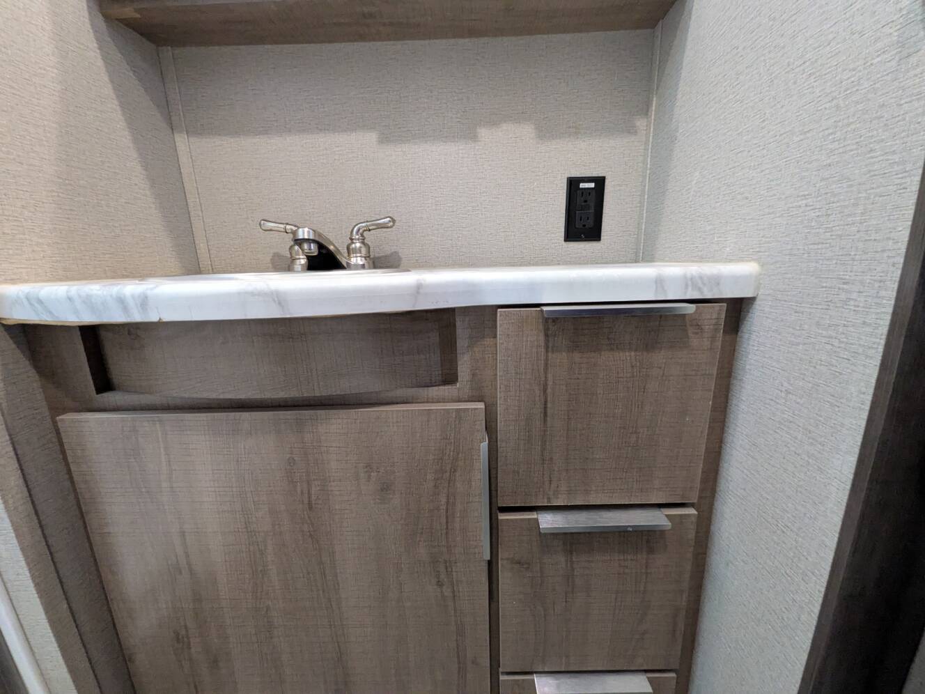 A photo of this 2020 Grand Design IMAGINE 2450RL