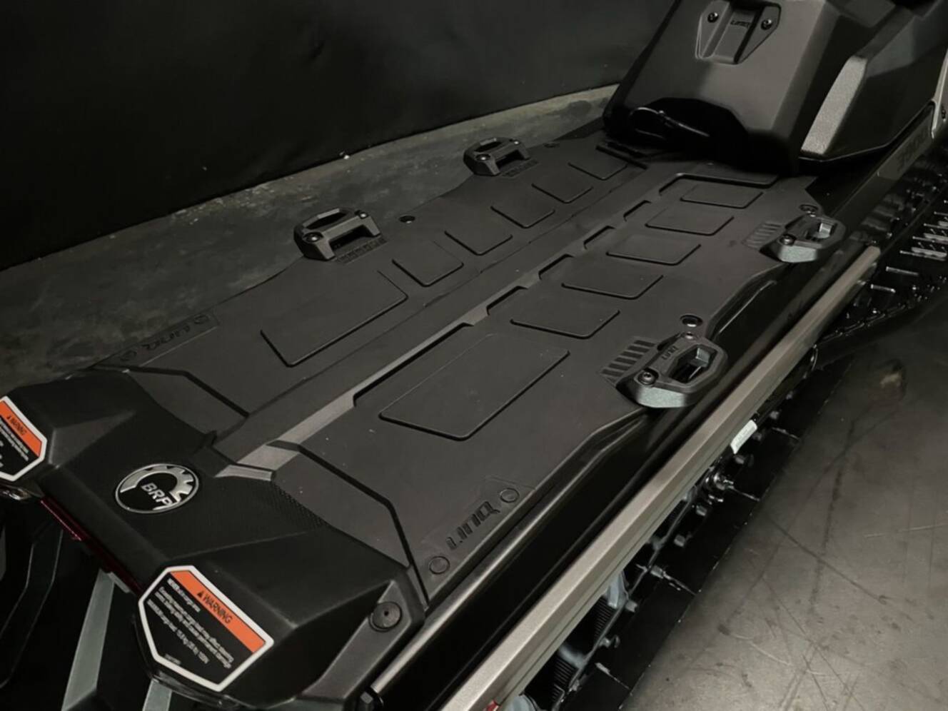 A photo of this 2025 Lynx  Brutal RE 900 ACE Turbo R_10.25In / Silver
