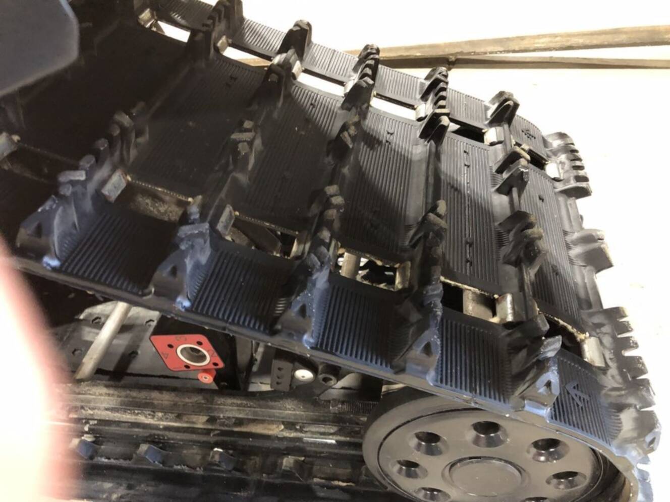 A photo of this 2020 Ski-Doo MXZ® TNT® Rotax® 600R E-TEC® Ripsaw 1.25 Sunburst