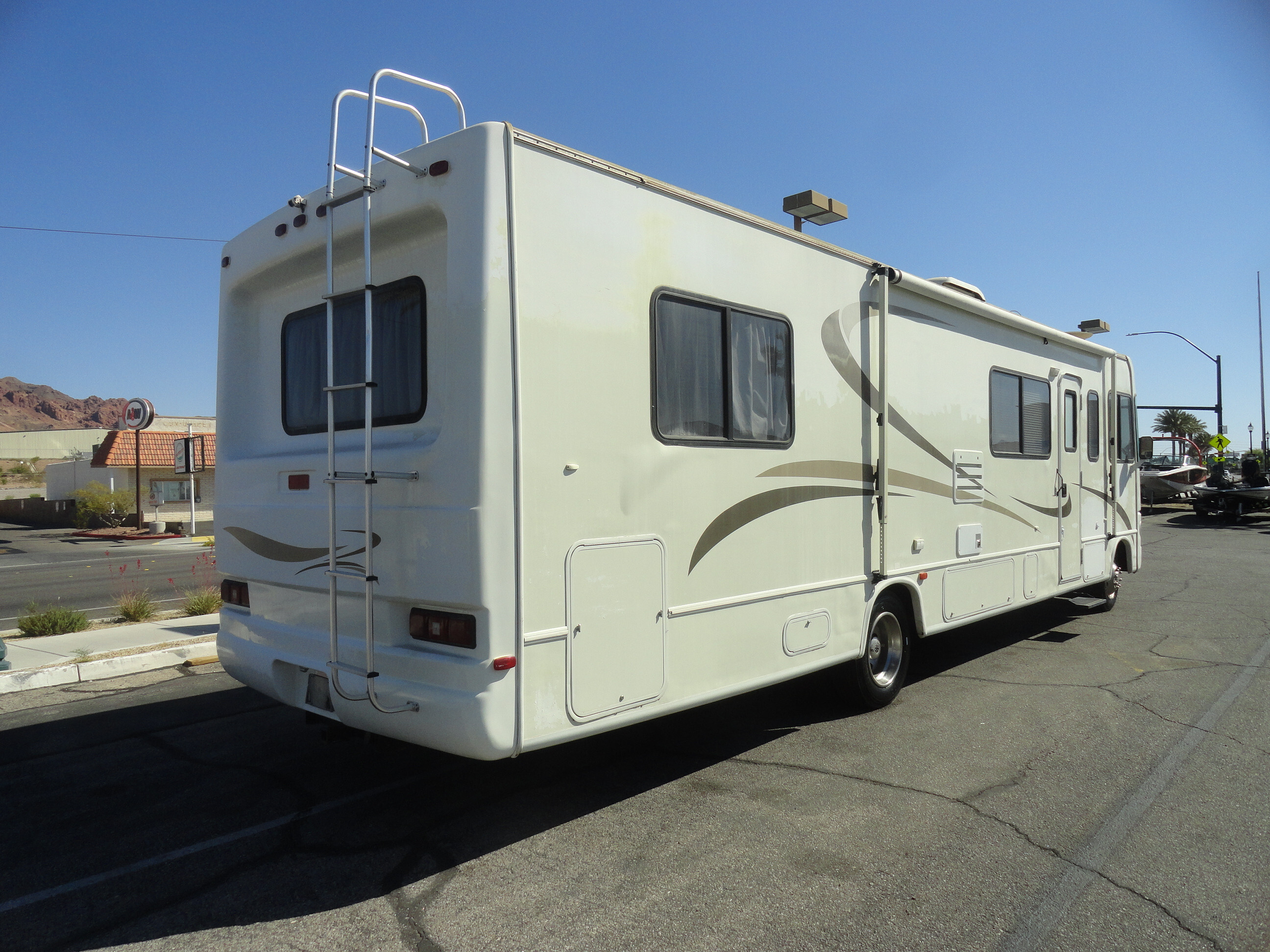2000 Four Winds Hurricane 34K in boulder city NV