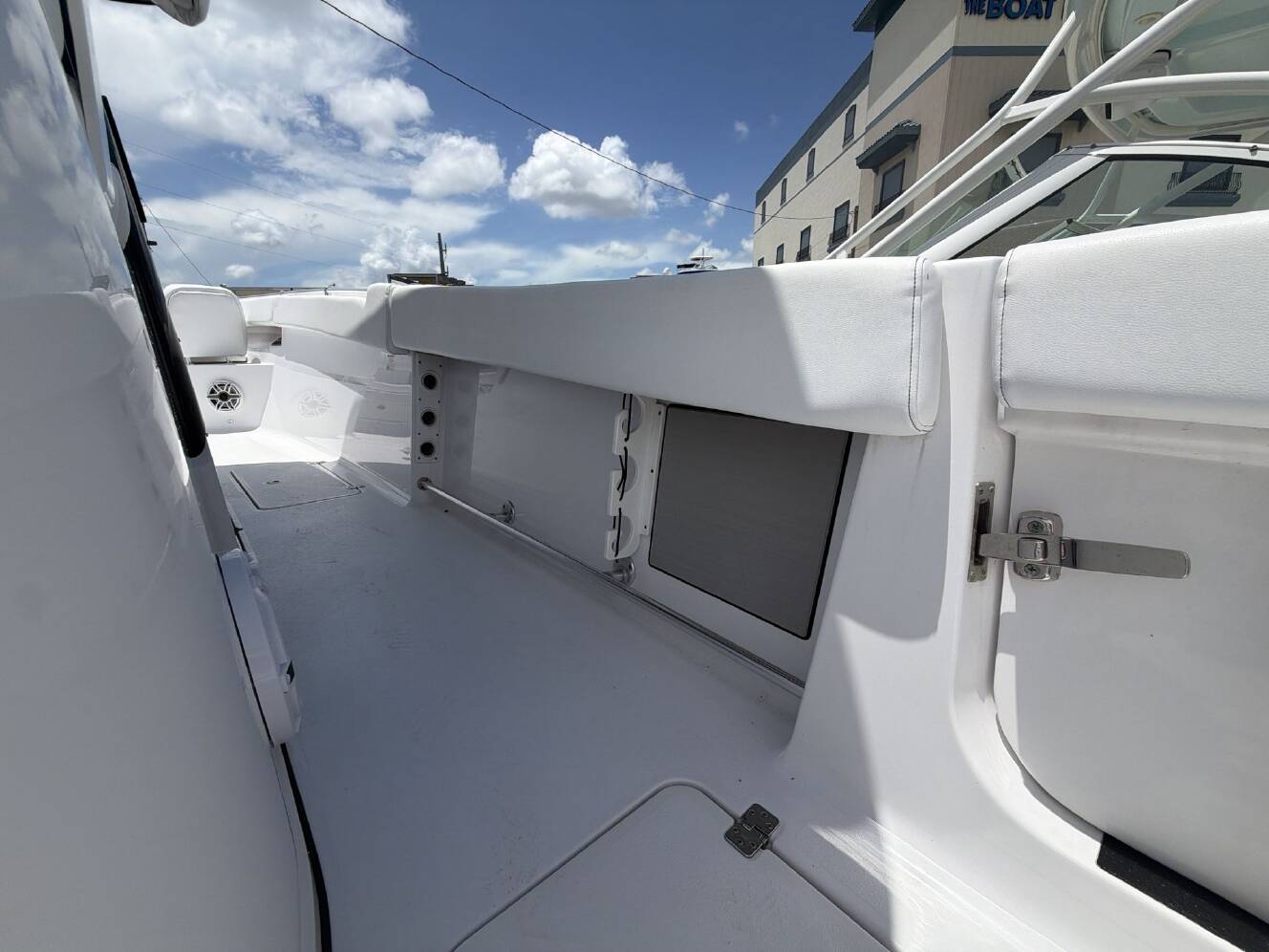 A photo of this 2021 Sportsman 322 Open