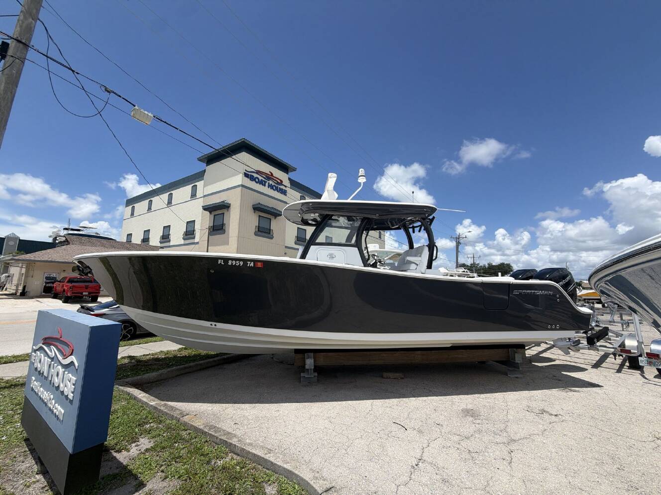 A photo of this 2021 Sportsman 322 Open