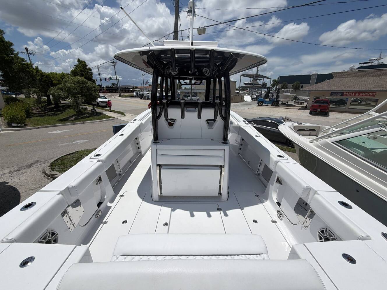 A photo of this 2021 Sportsman 322 Open