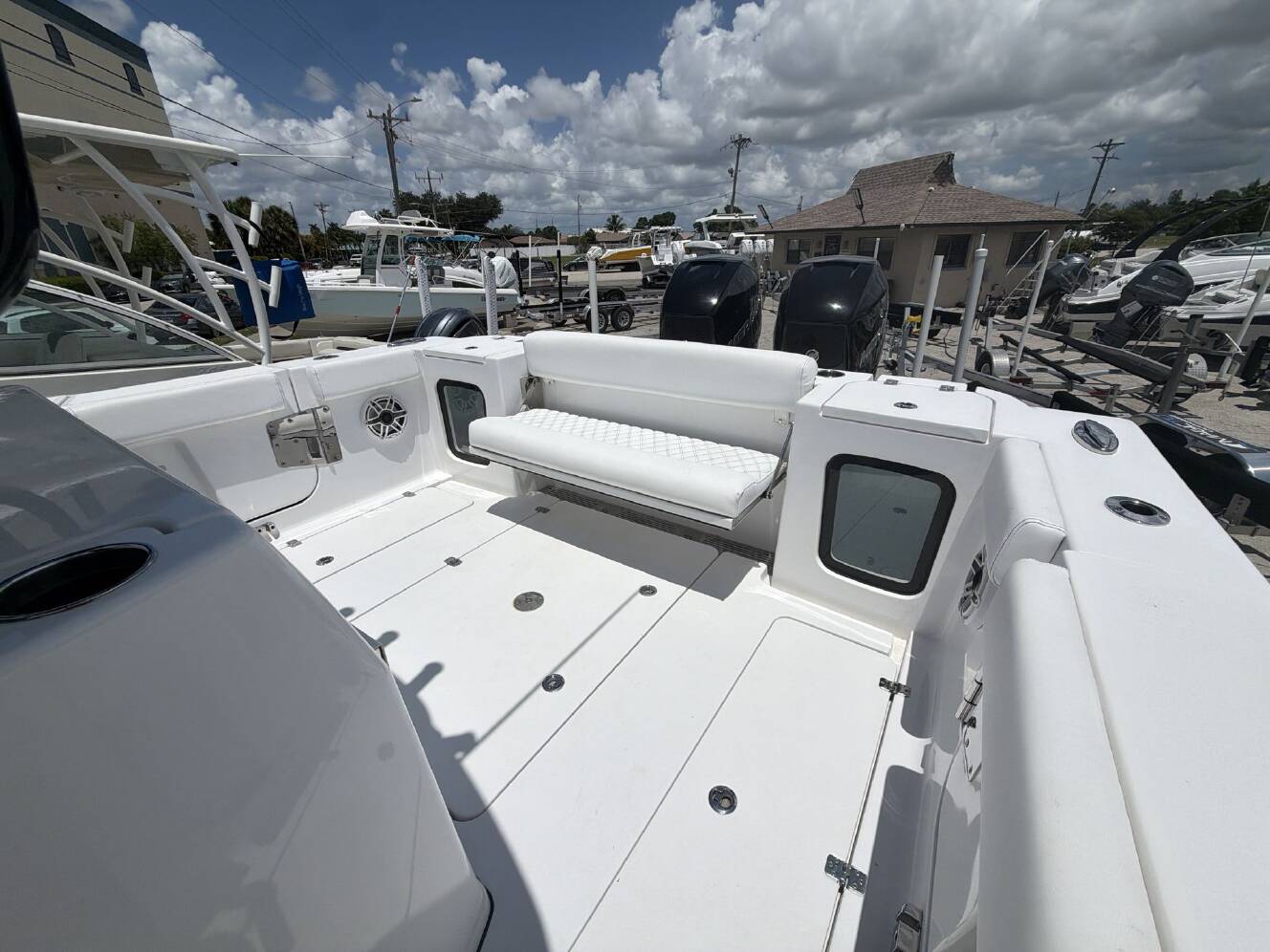 A photo of this 2021 Sportsman 322 Open