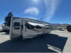 2020 Jayco Pinnacle 37MDQS