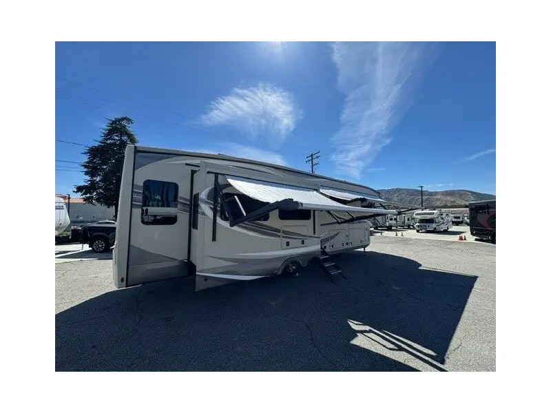 2020 Jayco Pinnacle 37MDQS