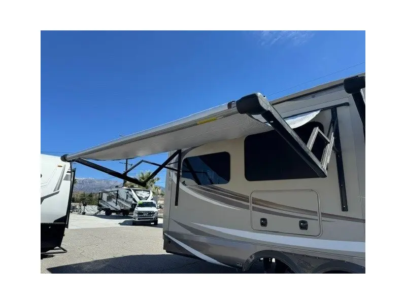 2020 Jayco Pinnacle 37MDQS