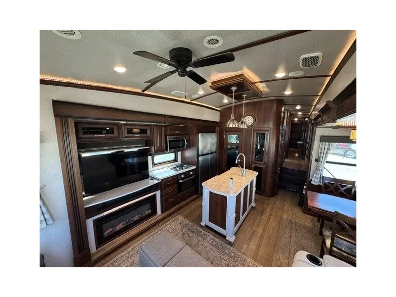 2020 Jayco Pinnacle 37MDQS