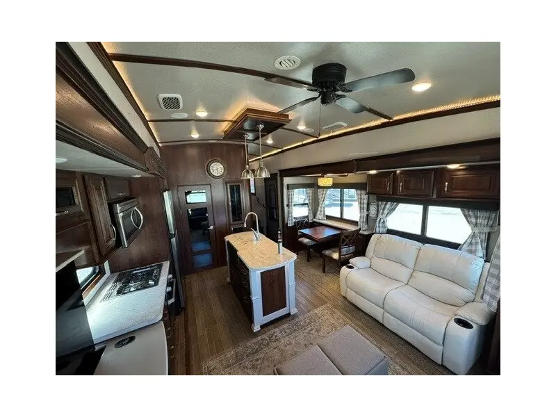 2020 Jayco Pinnacle 37MDQS