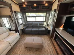 2020 Jayco Pinnacle 37MDQS