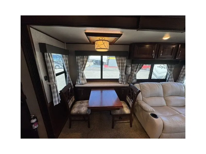 2020 Jayco Pinnacle 37MDQS