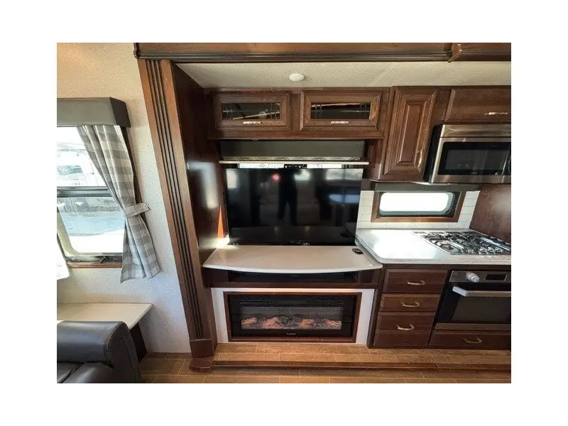 2020 Jayco Pinnacle 37MDQS