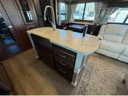 2020 Jayco Pinnacle 37MDQS