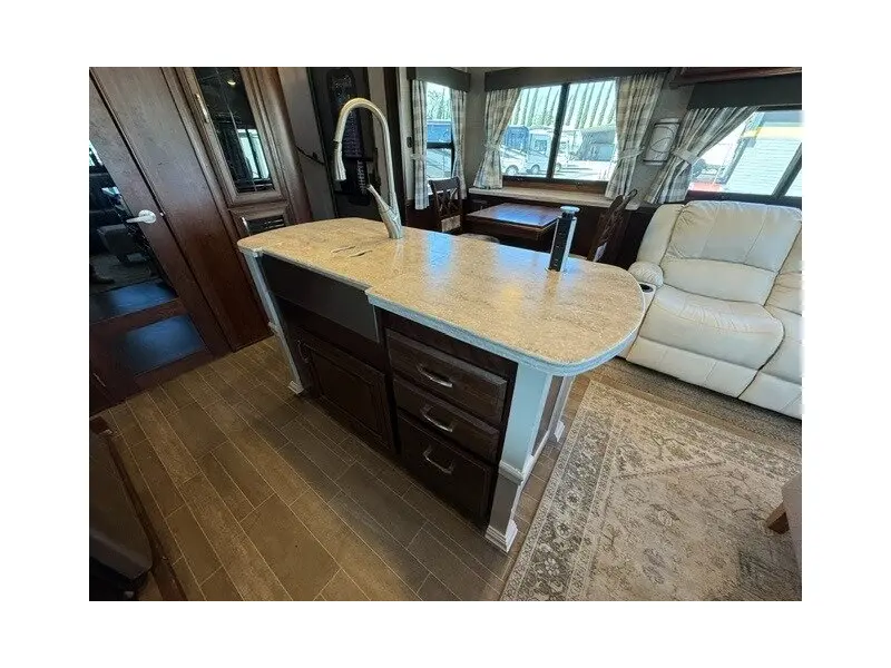 2020 Jayco Pinnacle 37MDQS